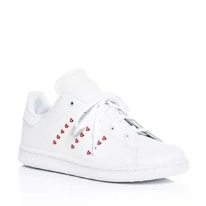 Adidas Stan Smith heart sneakers